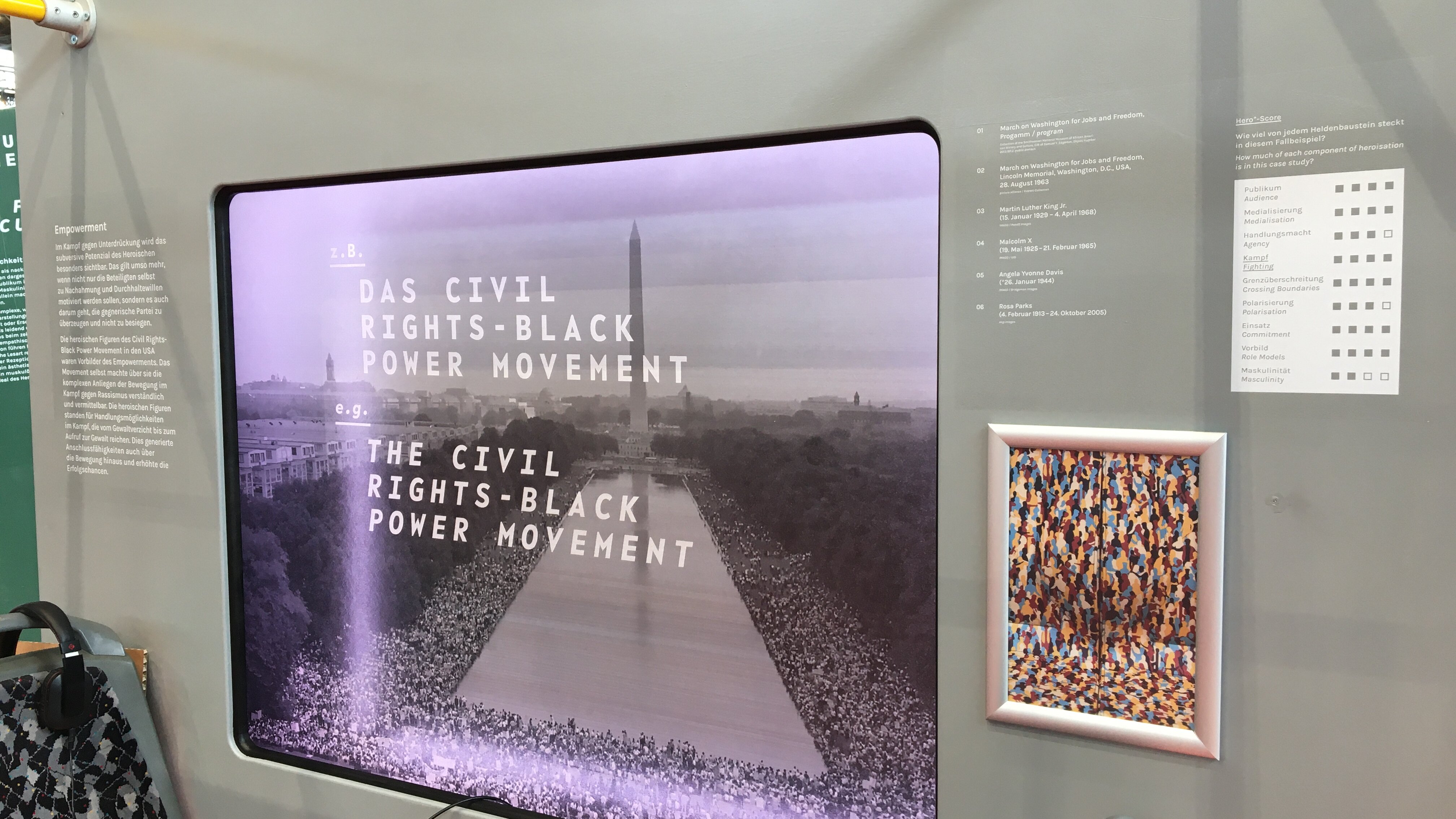 Ein Monitor zeigt Menschenmassen in Washington und die Aufschrift „Das Civil Rights-Black Power Movement 