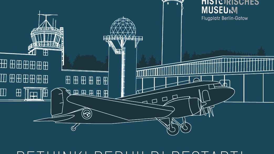 Die Strichzeichnung zeigt ein Flugzeug vor Hangar 4 und Towergebäude. 